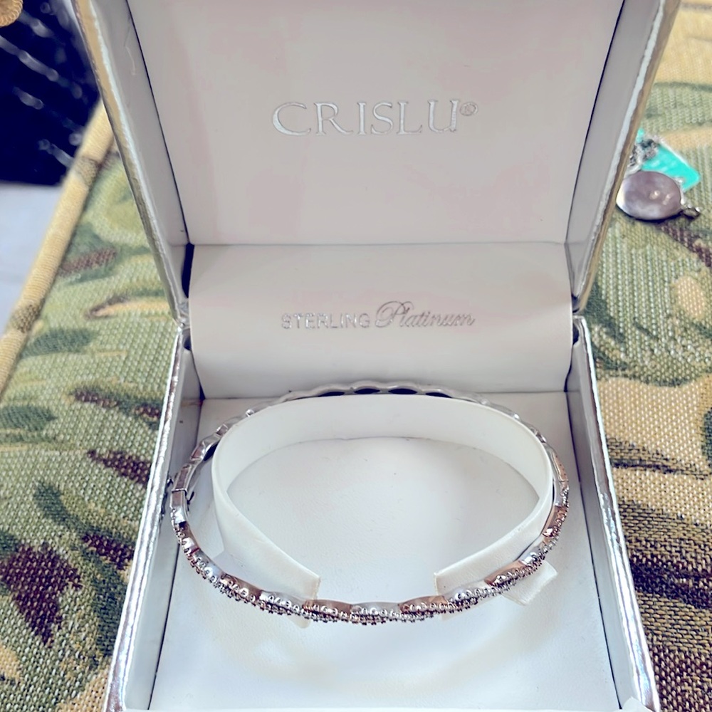 Sterling platinum crislu bangle bracelet. Nwt